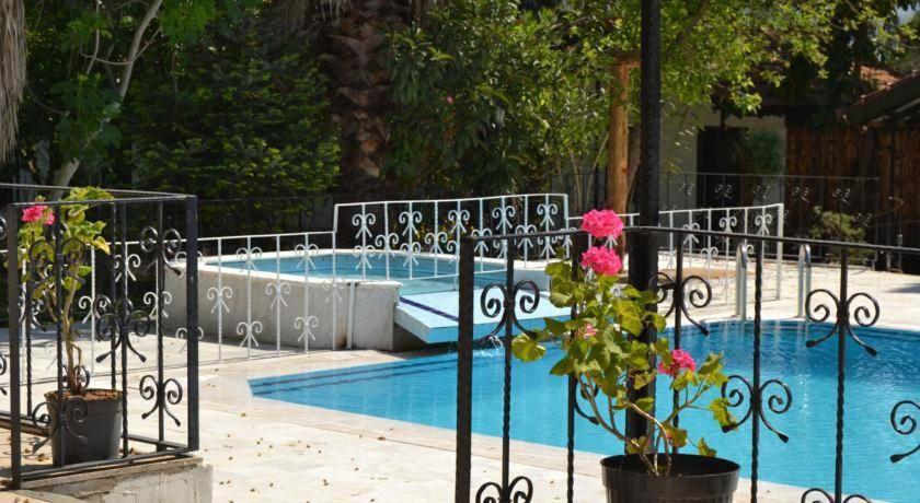 Likya Saklibahce Hotel เคมาร์ ภายนอก รูปภาพ